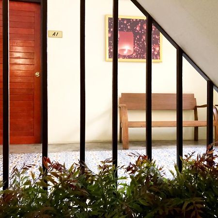 Manon Sleepeatdrink Bed & Breakfast Chiang Mai Eksteriør bilde