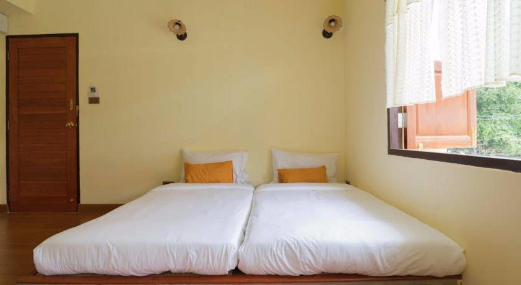 Manon Sleepeatdrink Bed & Breakfast Chiang Mai Eksteriør bilde
