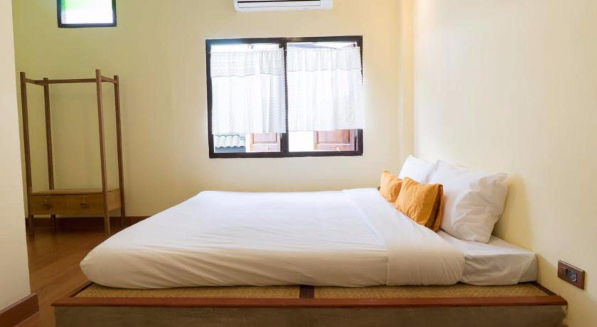 Manon Sleepeatdrink Bed & Breakfast Chiang Mai Eksteriør bilde