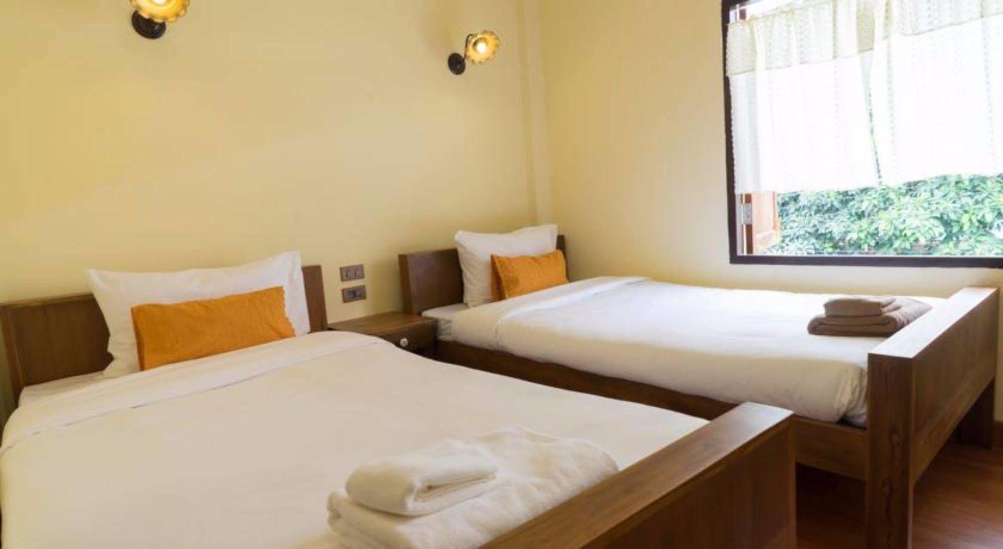 Manon Sleepeatdrink Bed & Breakfast Chiang Mai Eksteriør bilde