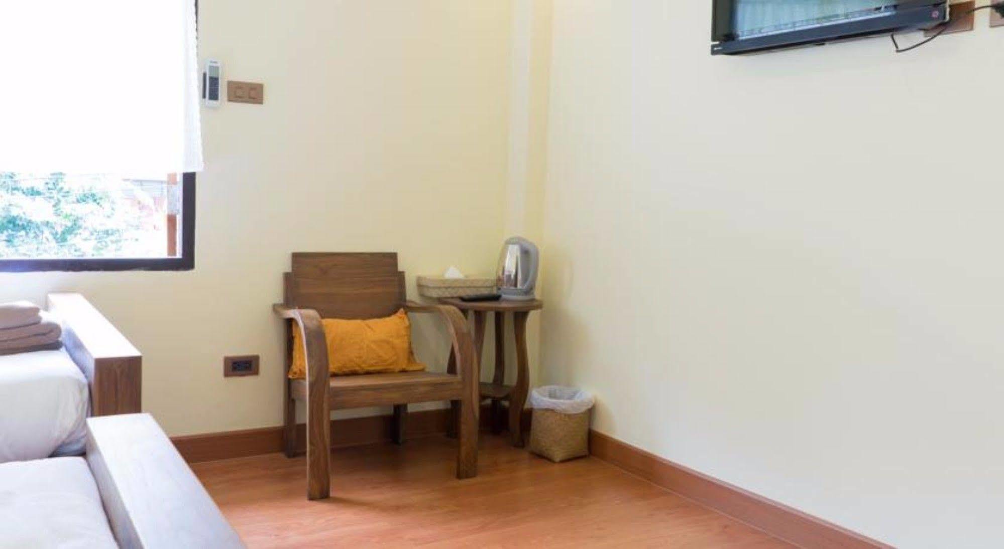Manon Sleepeatdrink Bed & Breakfast Chiang Mai Eksteriør bilde